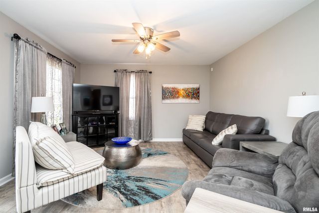 5312 N ARROW Drive, Peoria, IL 61614