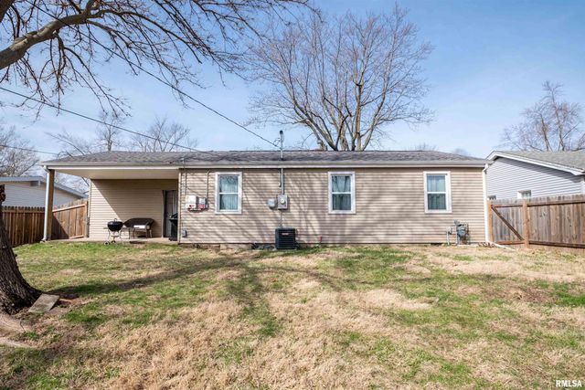 5312 N ARROW Drive, Peoria, IL 61614