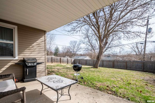 5312 N ARROW Drive, Peoria, IL 61614