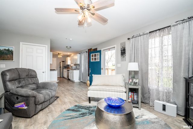 5312 N ARROW Drive, Peoria, IL 61614