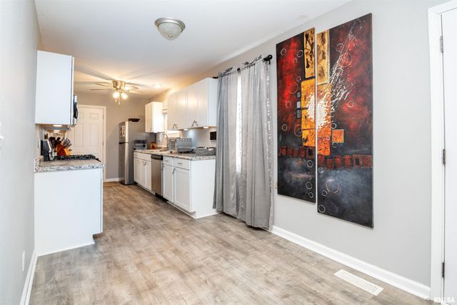 5312 N ARROW Drive, Peoria, IL 61614