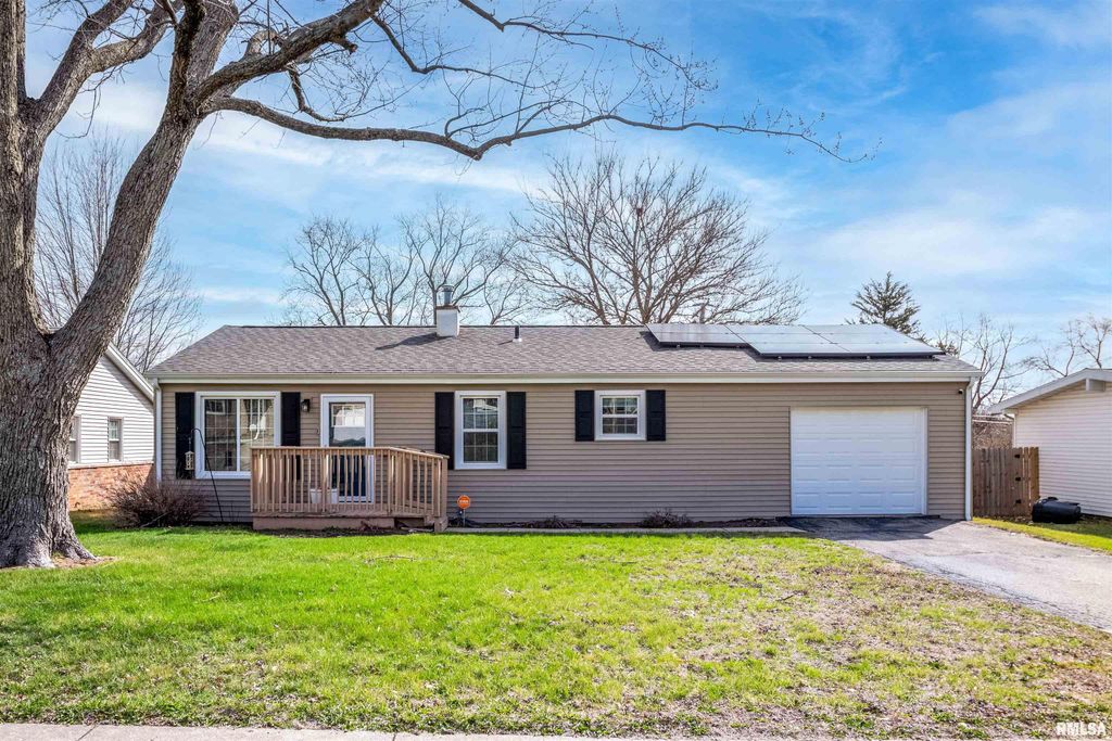 5312 N ARROW Drive, Peoria, IL 61614