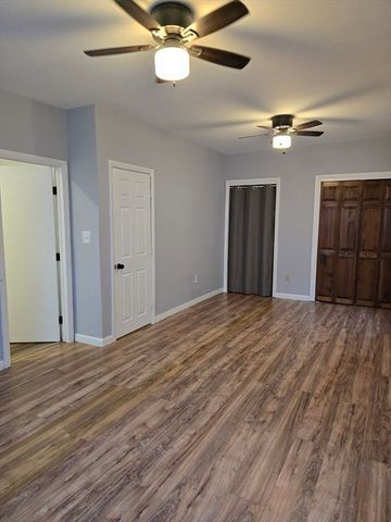 52 Sidney St 52, Lowell, MA 01852