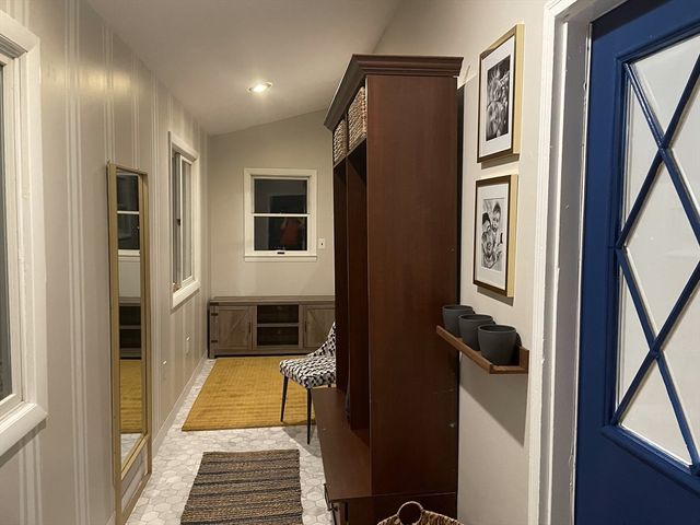 52 Sidney St 52, Lowell, MA 01852