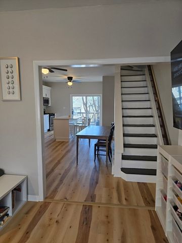 52 Sidney St 52, Lowell, MA 01852