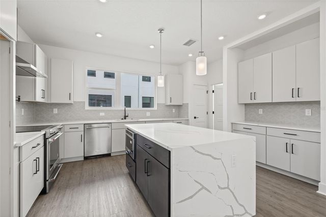 301 15TH STREET N, St Petersburg, FL 33705