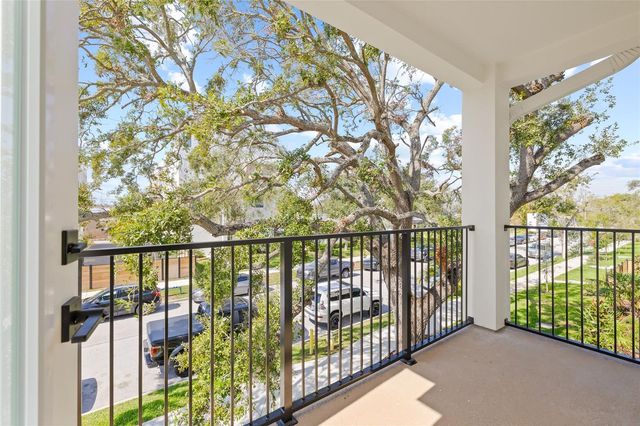 301 15TH STREET N, St Petersburg, FL 33705