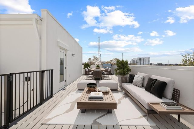 301 15TH STREET N, St Petersburg, FL 33705