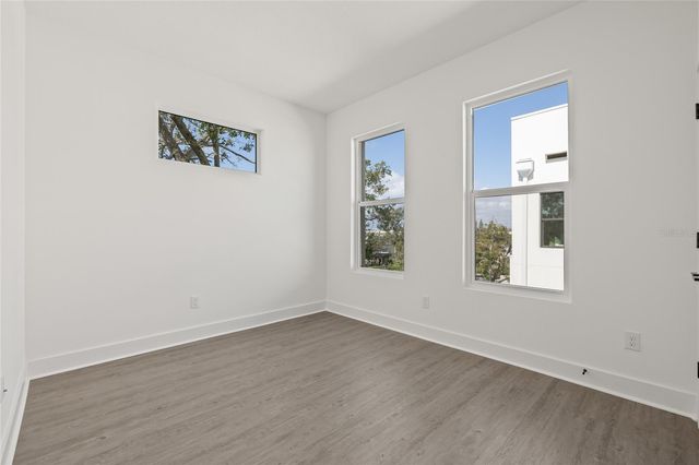 301 15TH STREET N, St Petersburg, FL 33705