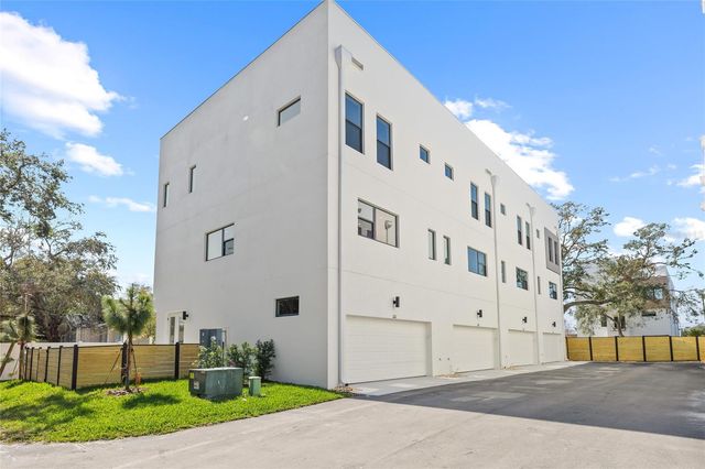 301 15TH STREET N, St Petersburg, FL 33705