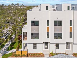 301 15TH STREET N, St Petersburg, FL 33705
