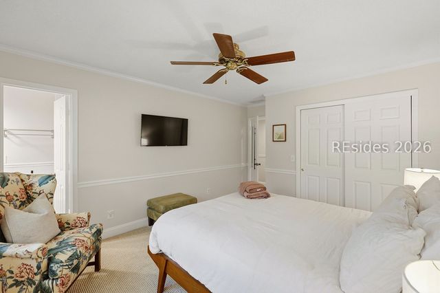 18 Forest Dr, Hilton Head Island, SC 29928