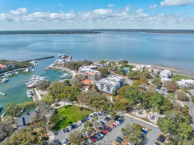 18 Forest Dr, Hilton Head Island, SC 29928