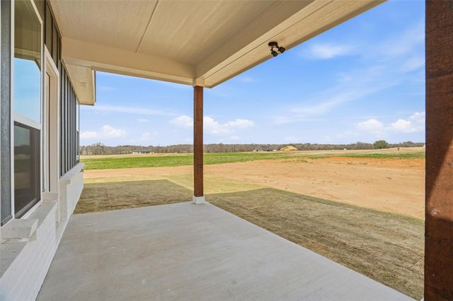 1039 Colt Road, Springtown, TX 76082