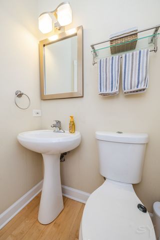 4359 N Campbell Avenue, Chicago, IL 60618