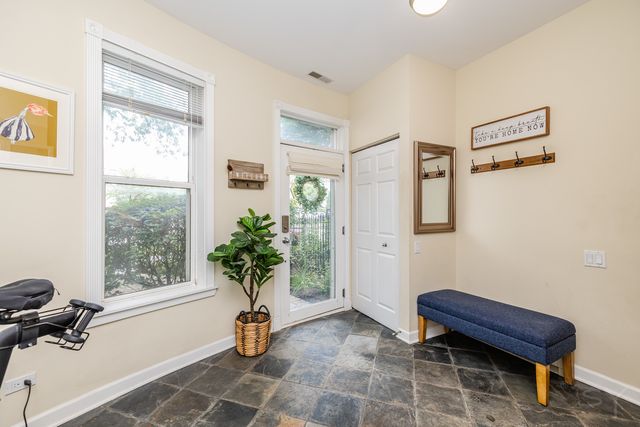 4359 N Campbell Avenue, Chicago, IL 60618