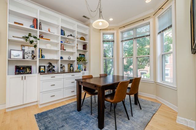 4359 N Campbell Avenue, Chicago, IL 60618