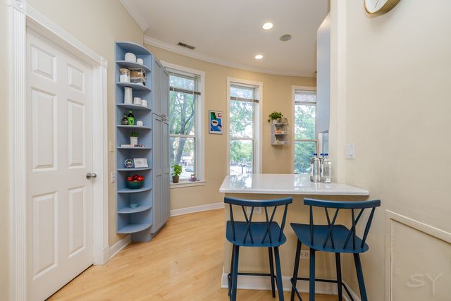 4359 N Campbell Avenue, Chicago, IL 60618