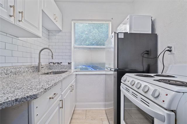 917 30TH AVENUE N, St Petersburg, FL 33704