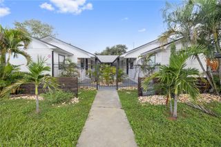 917 30TH AVENUE N, St Petersburg, FL 33704