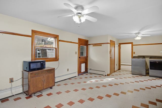 96 Canton St, Fitchburg, MA 01420