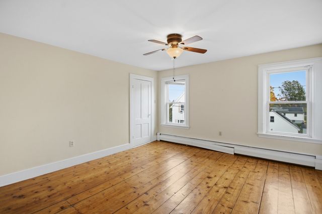 96 Canton St, Fitchburg, MA 01420
