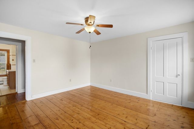 96 Canton St, Fitchburg, MA 01420