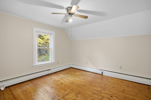 96 Canton St, Fitchburg, MA 01420