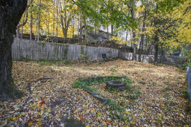 96 Canton St, Fitchburg, MA 01420