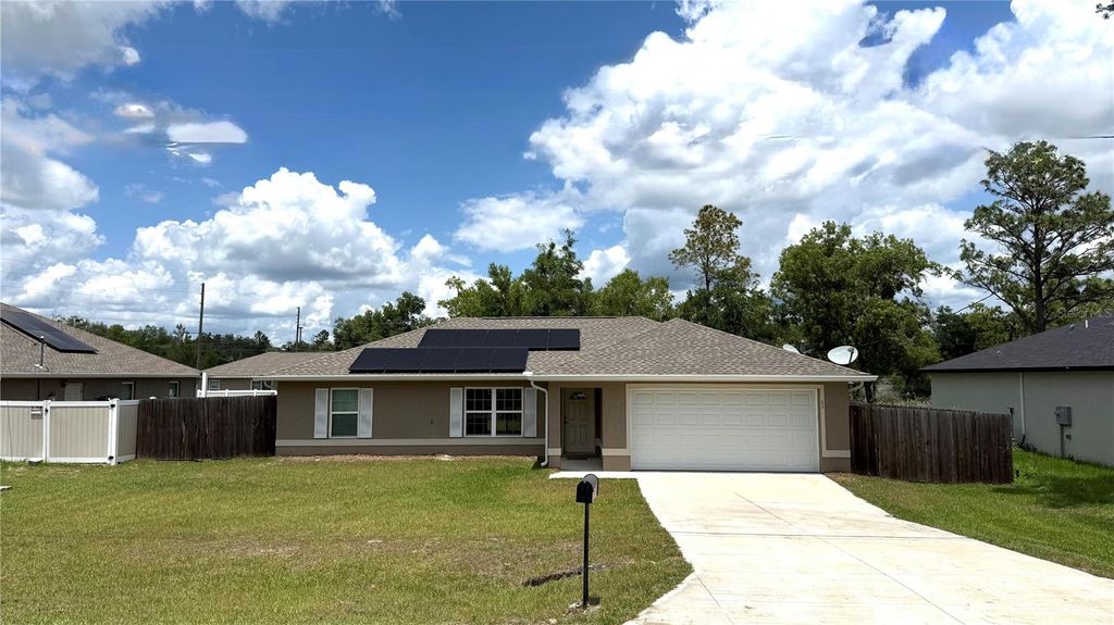 11 MALAUKA RADIAL DRIVE, Ocklawaha, FL 32179