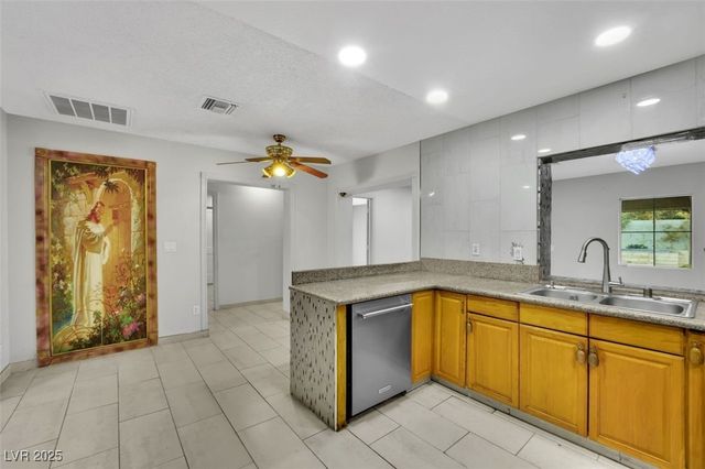 53 Marion Drive, Las Vegas, NV 89110