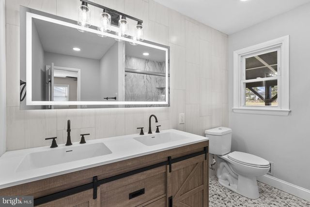 3887 SHADYWOOD DR, Jefferson, MD 21755