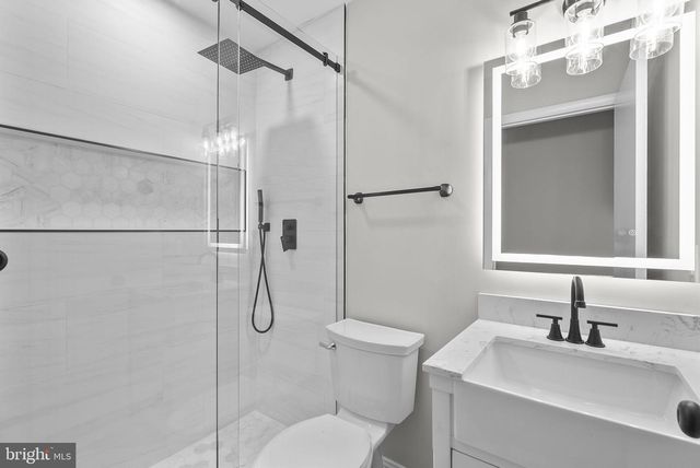 3887 SHADYWOOD DR, Jefferson, MD 21755