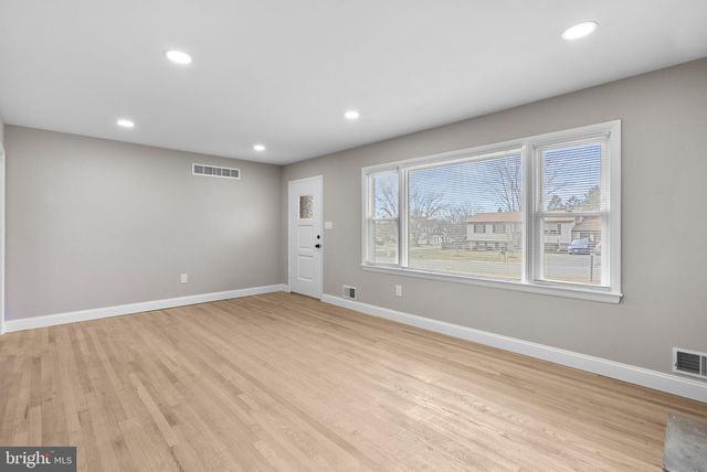 3887 SHADYWOOD DR, Jefferson, MD 21755