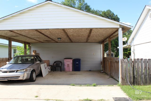 516 W Marigold Avenue, Foley, AL 36535