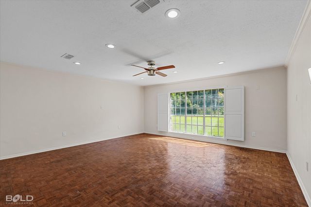 5800 Jefferson Paige Road, Shreveport, LA 71119