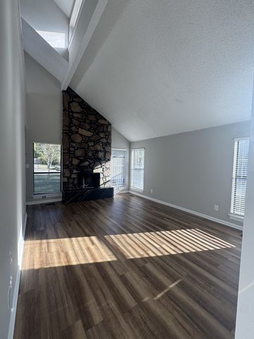 342 Sunrise Cir, Mount Juliet, TN 37122