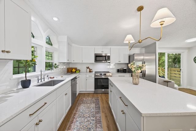 469 E Fawn Ridge Trail, Bloomington, IN 47408