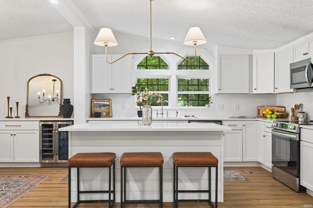 469 E Fawn Ridge Trail, Bloomington, IN 47408