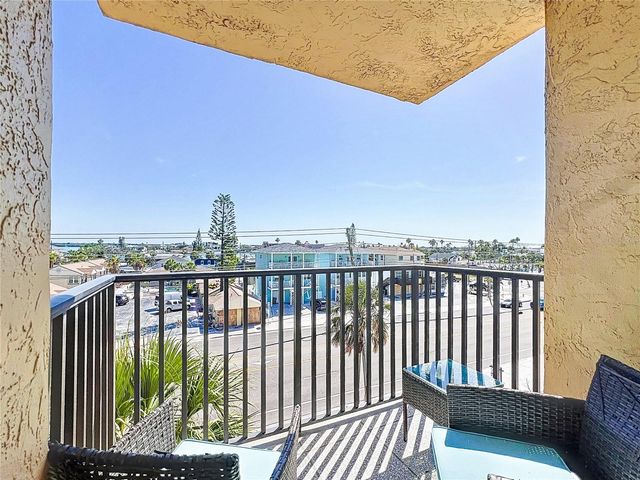 14146 GULF BOULEVARD 3A, Madeira Beach, FL 33708