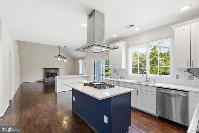 20638 PINEY BRANCH WAY, Sterling, VA 20165