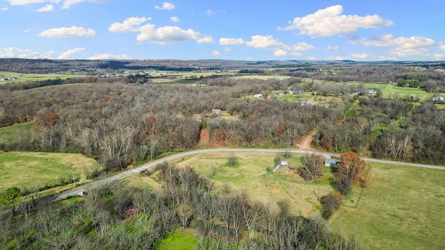 17415 Kinion Lake Road, Lincoln, AR 72744