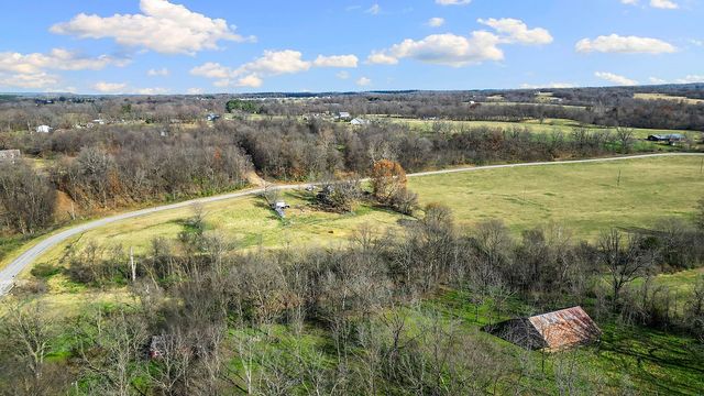 17415 Kinion Lake Road, Lincoln, AR 72744