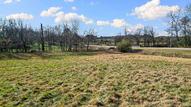 17415 Kinion Lake Road, Lincoln, AR 72744
