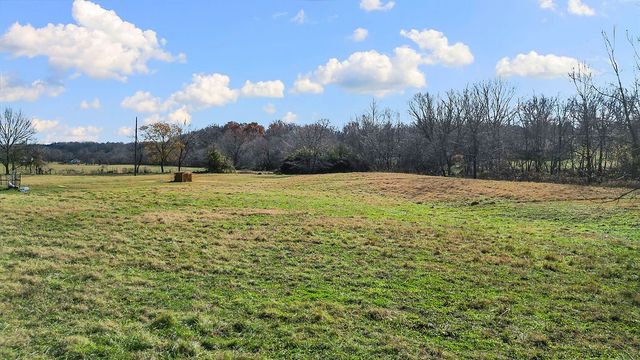 17415 Kinion Lake Road, Lincoln, AR 72744