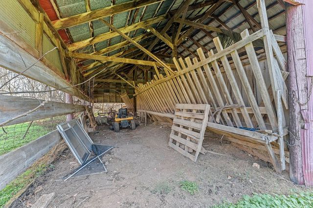 17415 Kinion Lake Road, Lincoln, AR 72744