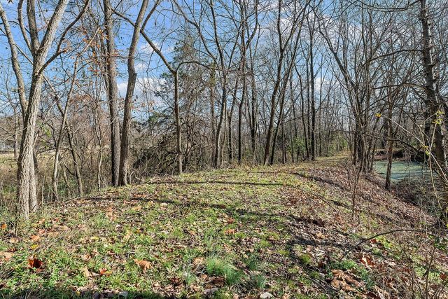 17415 Kinion Lake Road, Lincoln, AR 72744