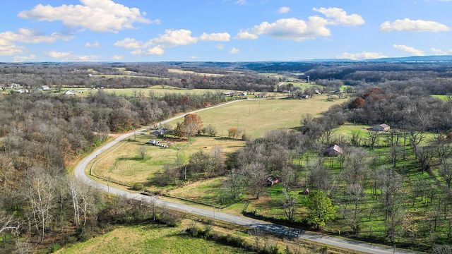 17415 Kinion Lake Road, Lincoln, AR 72744