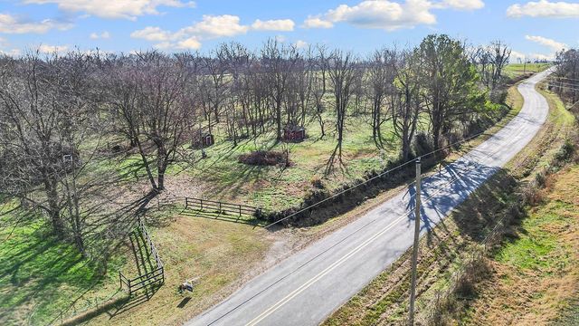 17415 Kinion Lake Road, Lincoln, AR 72744