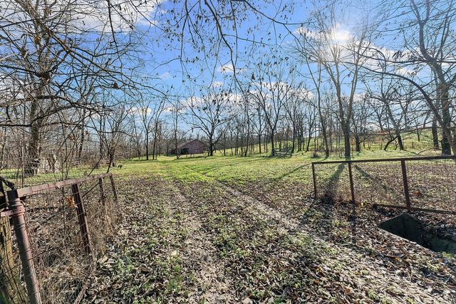 17415 Kinion Lake Road, Lincoln, AR 72744